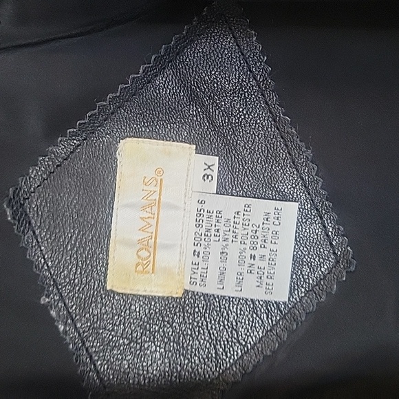 Roaman's Elegant Black Vintage Leather Jacket - Picture 2 of 8